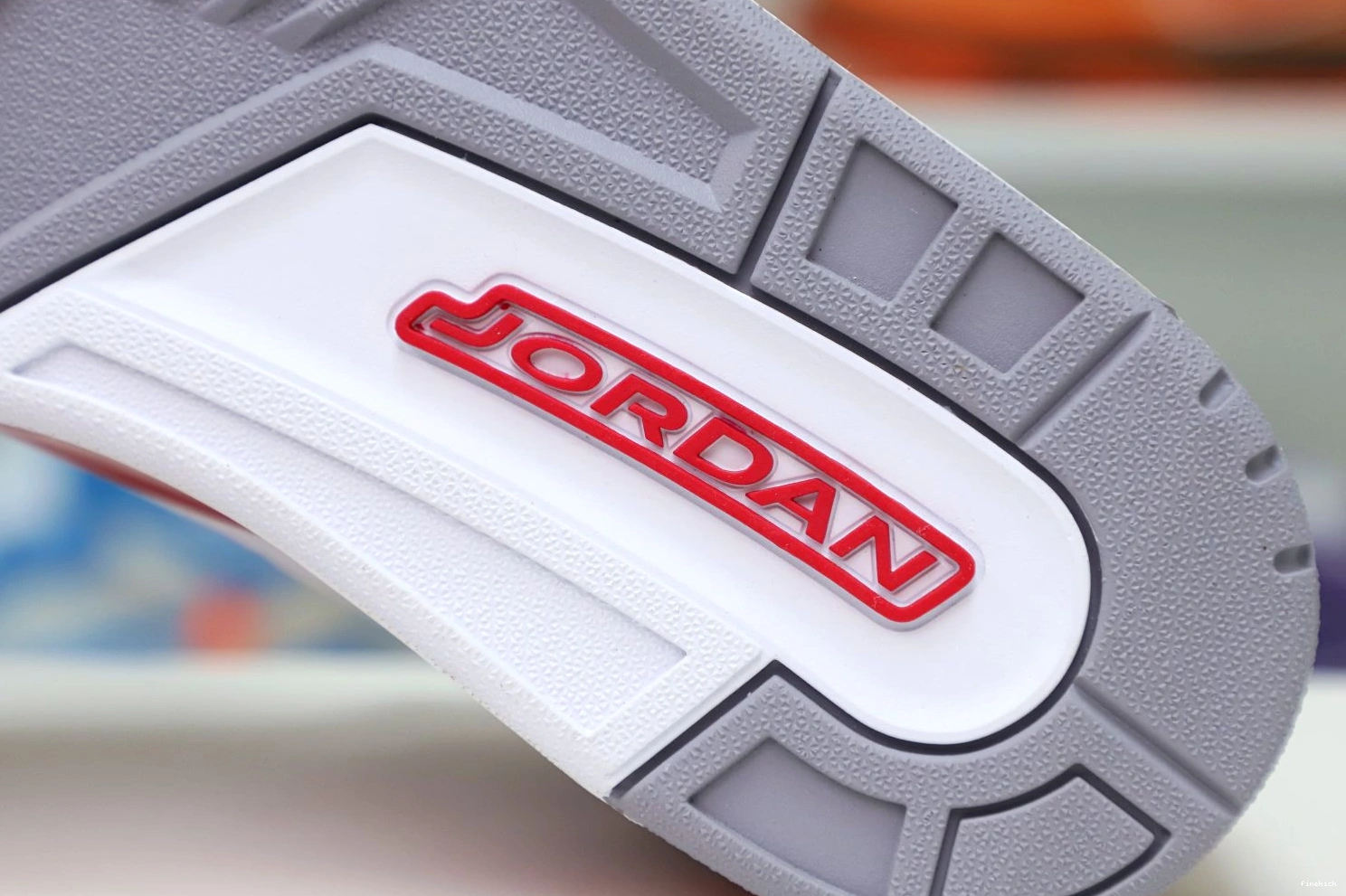 Jordan Red(CT8532-126）  3 Cardinal Retro Air 1230